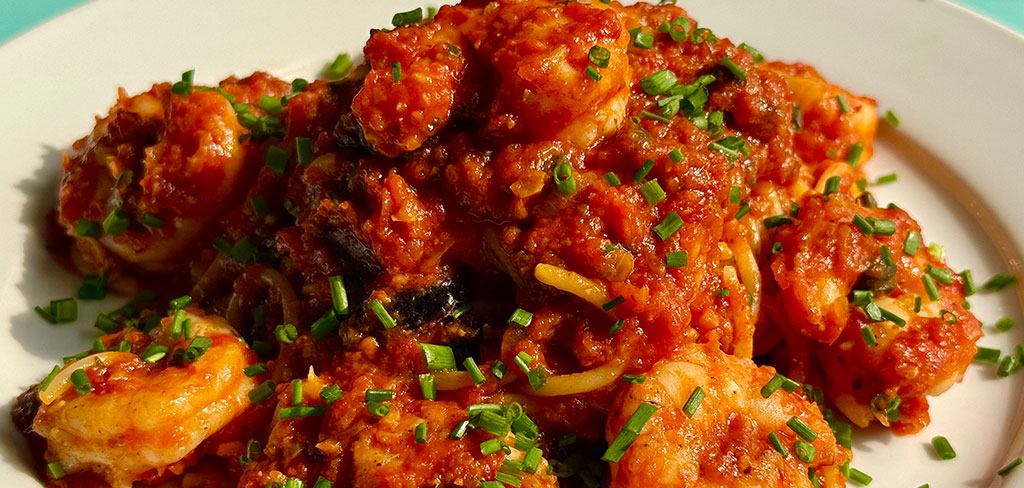 Spaghetti alla Puttanesca con Gamberi 